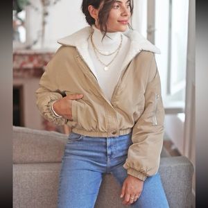 Chic Beige Fashion Jacket with Fur - Brand New!